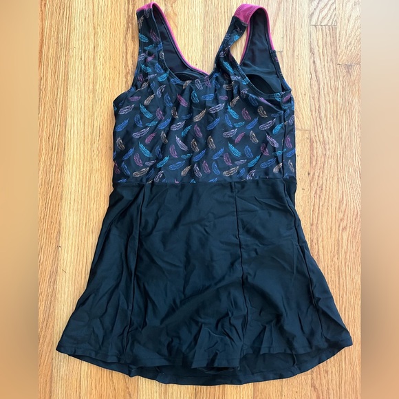 One piece swimsuit dress patterned with under lining - Picture 2 of 4